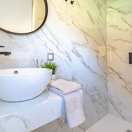 Montana By Dream Homes Tenerife Apartment *